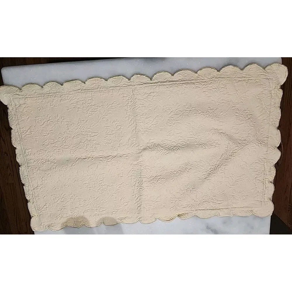 Vintage 100% Cotton PALE YELLOW MATELASSE KING SHAMS 21